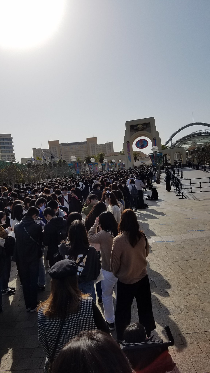 大阪、新たに323人が感染　東京を10人上回る