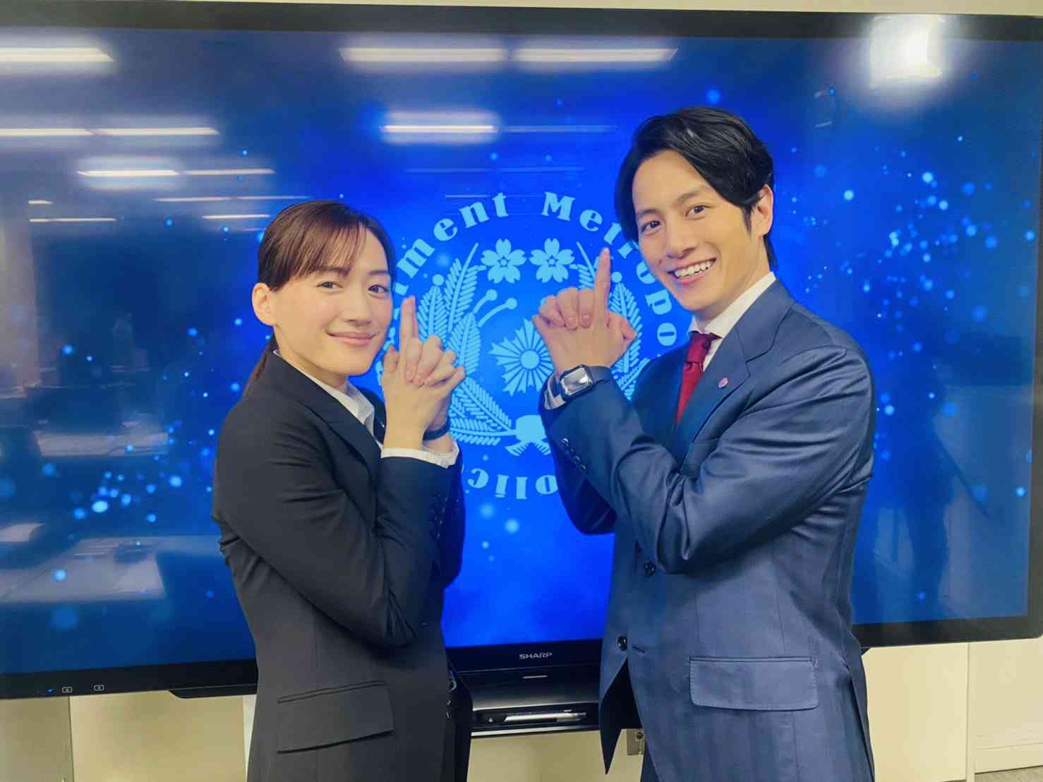 「天国と地獄」綾瀬はるか大胆キス 柄本佑“骨抜き顔”にネット爆笑「キスシーン史上初の表情」