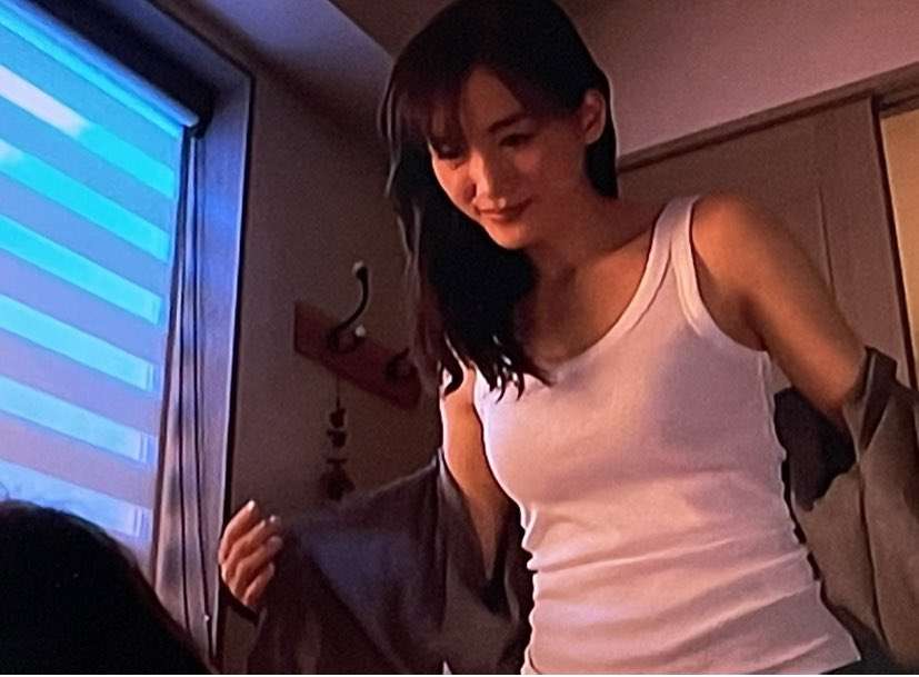 「天国と地獄」綾瀬はるか大胆キス 柄本佑“骨抜き顔”にネット爆笑「キスシーン史上初の表情」
