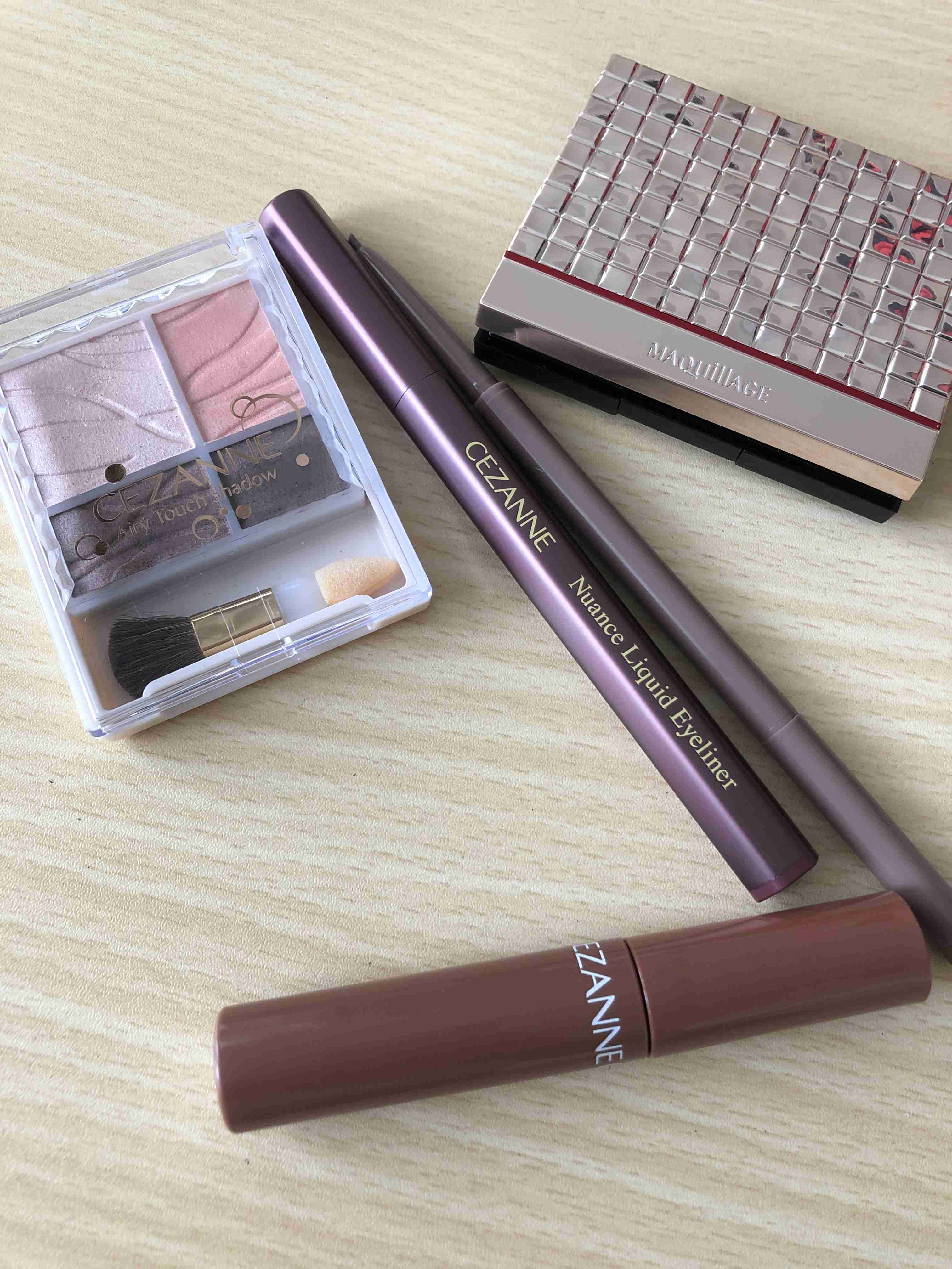 ドラッグストアで売ってる化粧品・コスメでおすすめ
