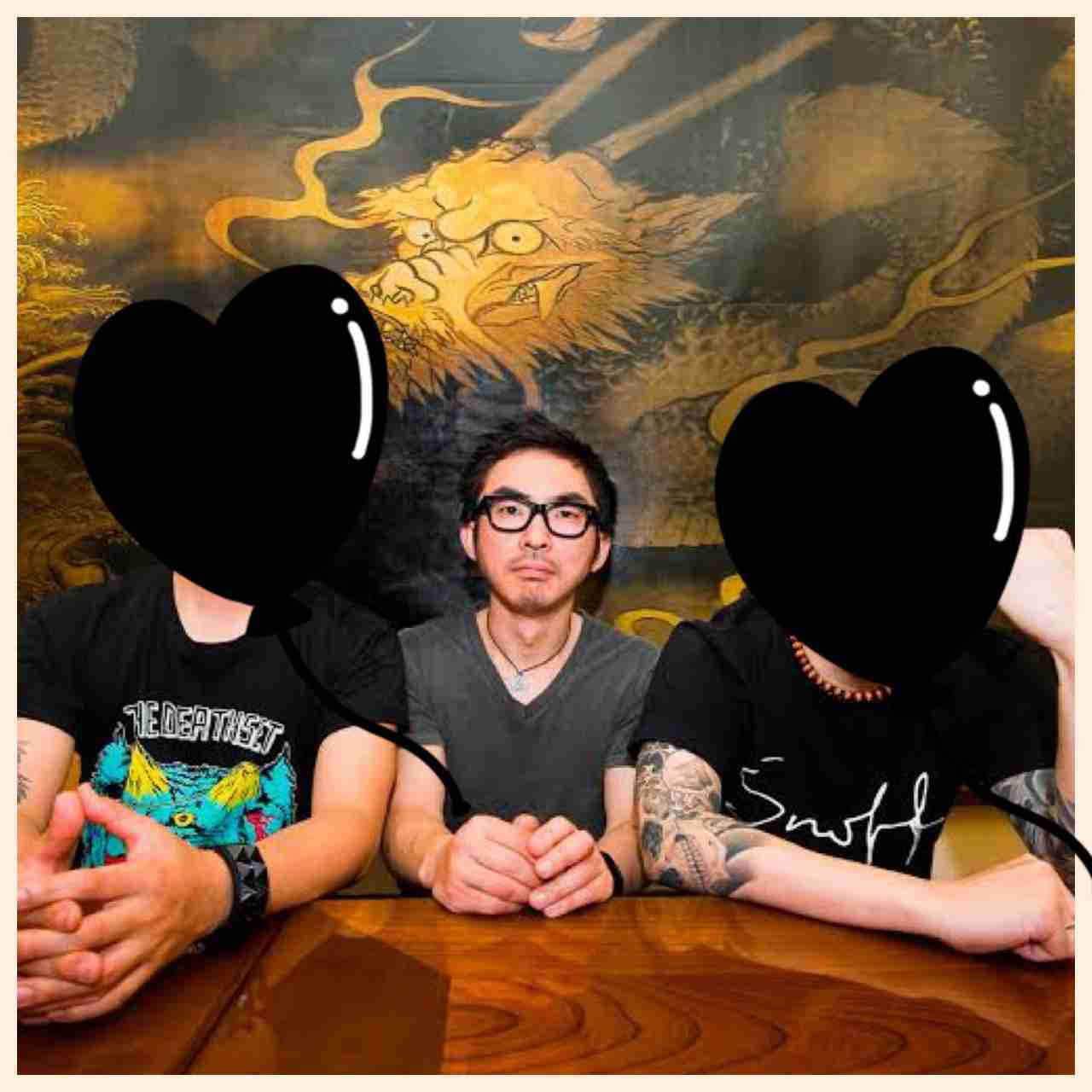 ボーカルとギター隠してバンド名当てるトピ