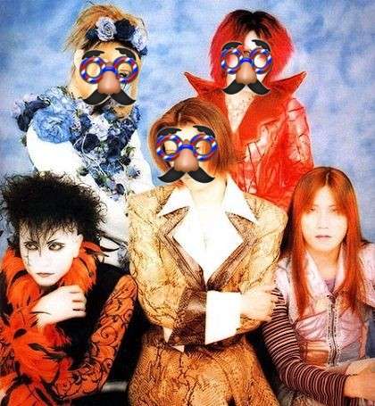 ボーカルとギター隠してバンド名当てるトピ