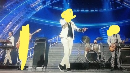 ボーカルとギター隠してバンド名当てるトピ