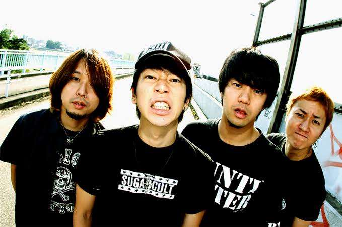 ボーカルとギター隠してバンド名当てるトピ