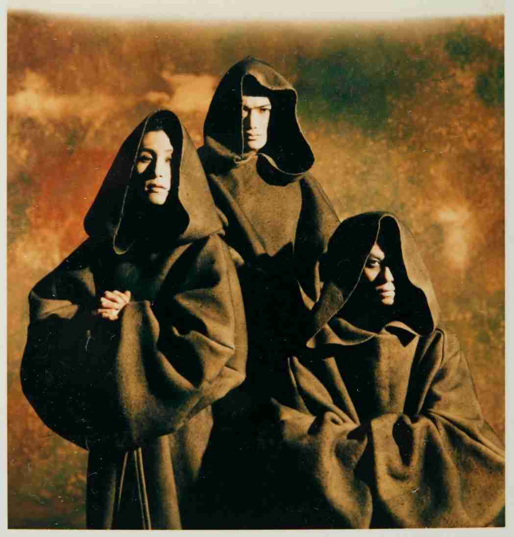 ボーカルとギター隠してバンド名当てるトピ