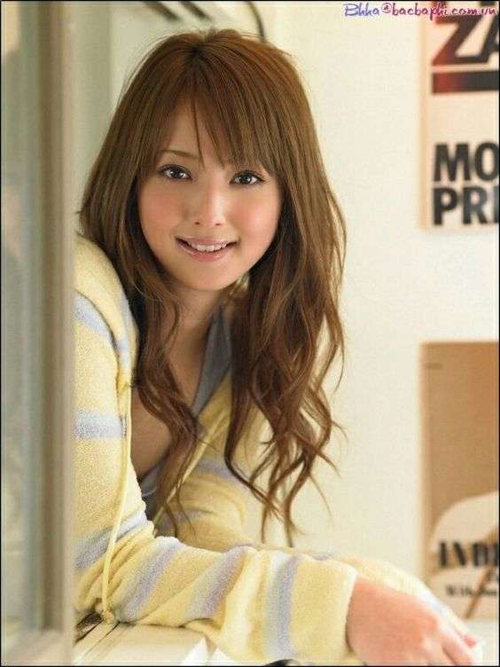 佐々木希がギャル時代語る「清楚系の方が男性ウケが…」