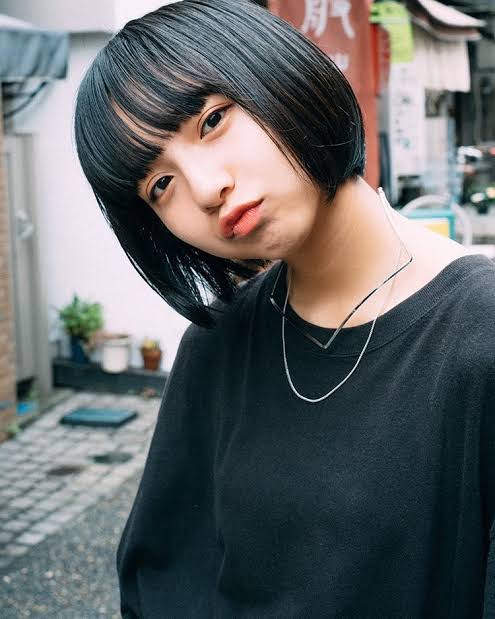 黒髪ショートで垢抜けたい