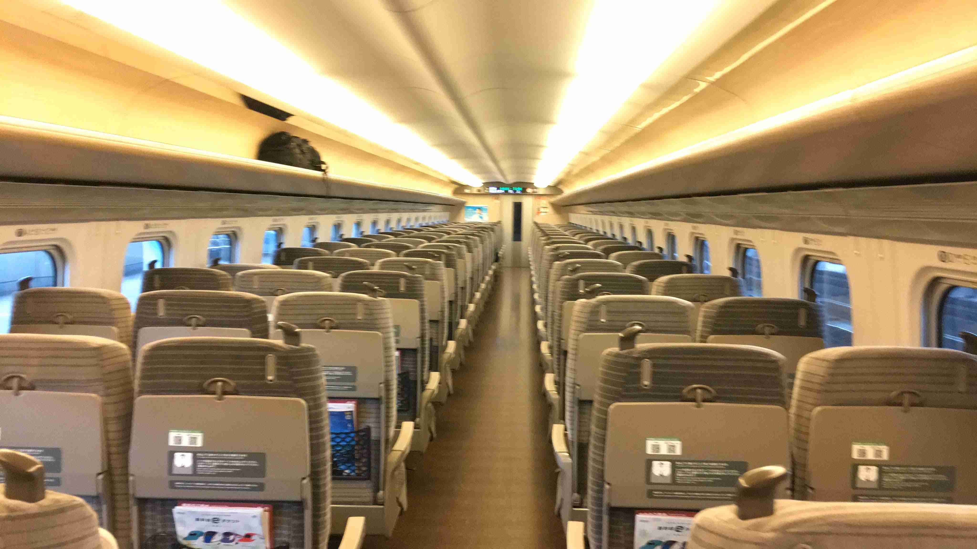 JR西日本、6月から社員を出向　運転士も対象、旅客減で