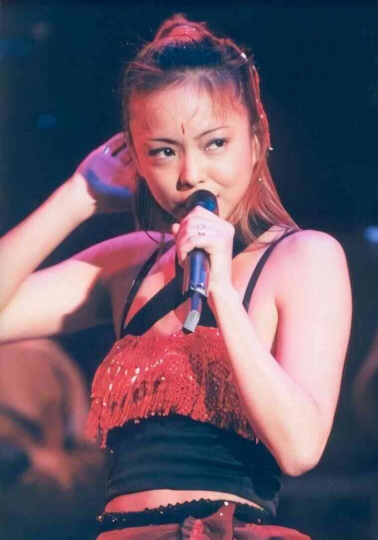 安室奈美恵の好きな曲を書いて行くトピ
