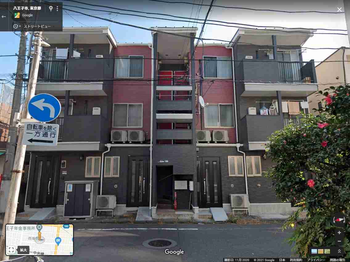 アパート階段崩落事故　重体の58歳女性が死亡