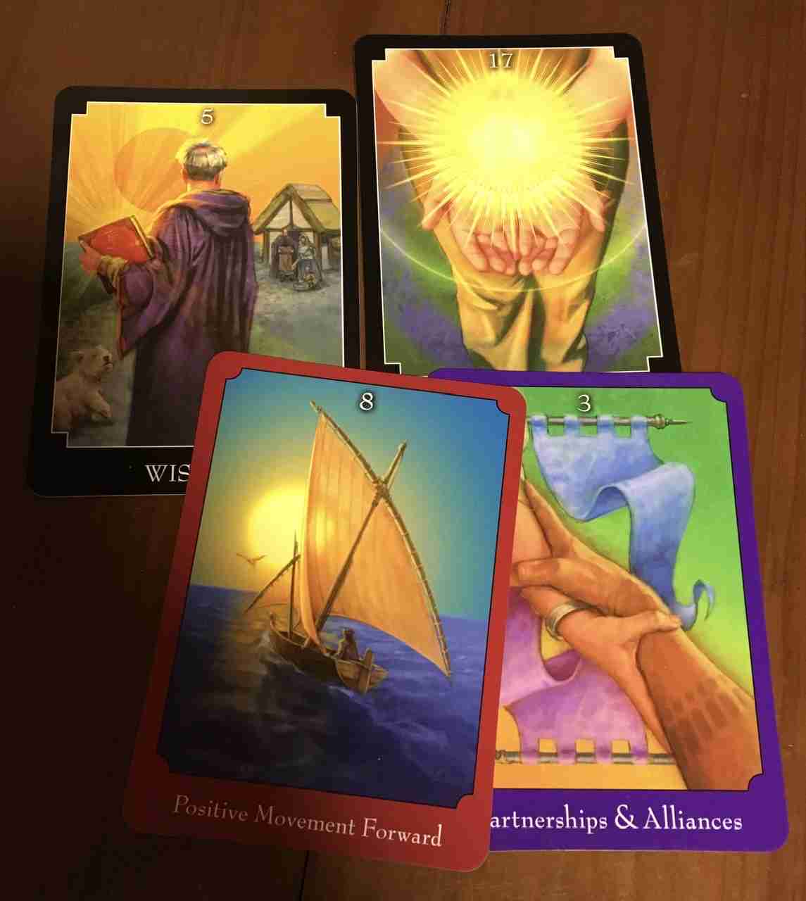 いろいろなタロットカードを見たい✩.*˚