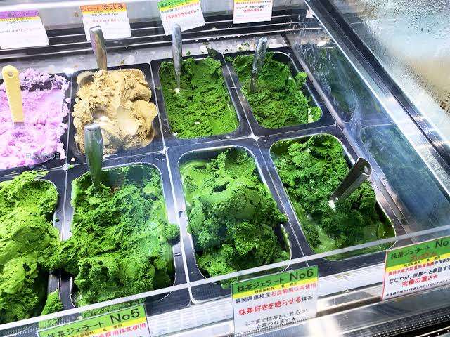 濃い抹茶のお菓子が好きな人集まれ〜