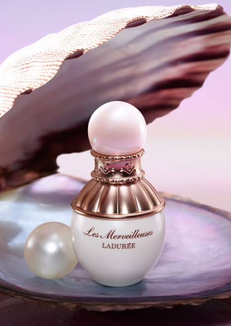 見た目が綺麗な基礎化粧品