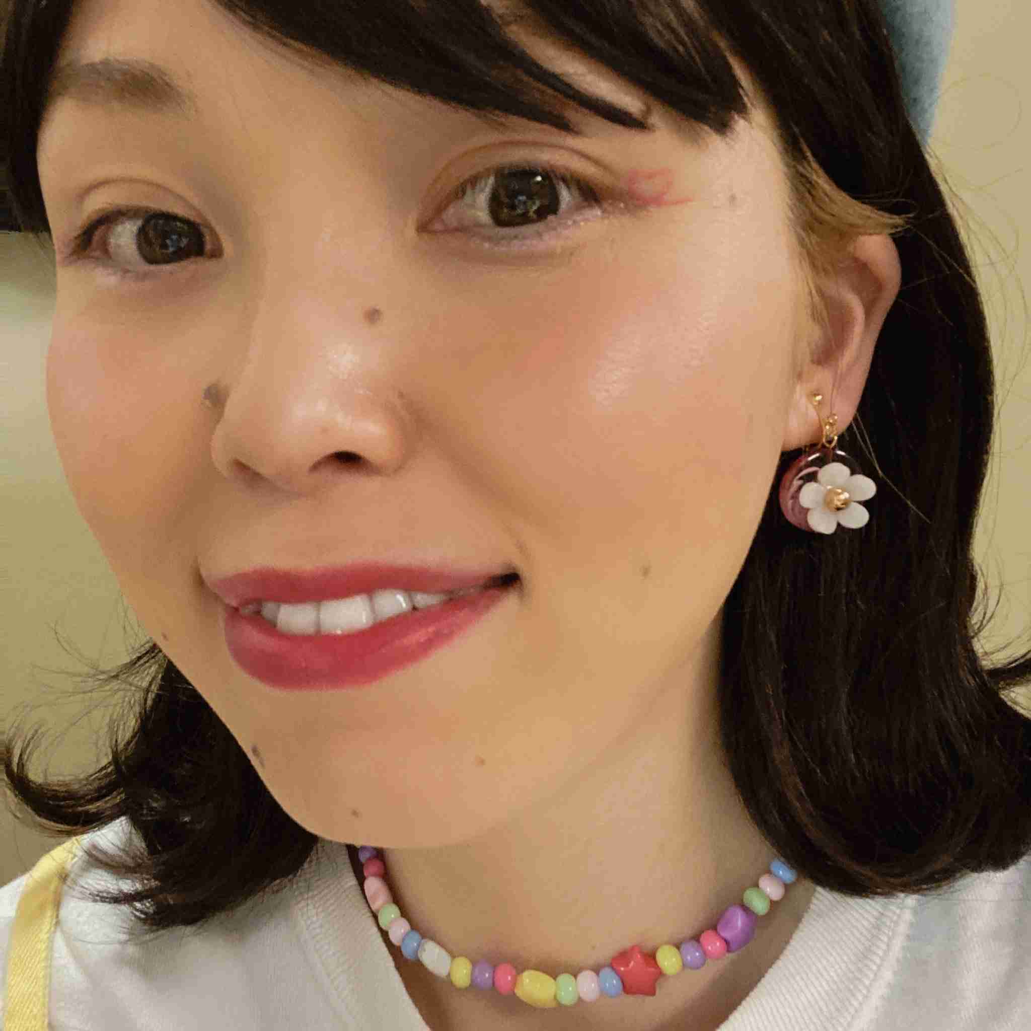 尼神・誠子 ミニスカで美脚披露 フォロワー「めちゃくちゃかわいい」「足キレイ!」