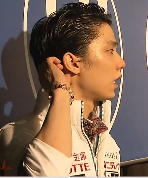 横顔が超ブサい