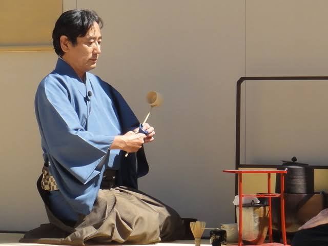 ある芸能人に対する質問をすると、知っている誰かが答えてくれるトピ