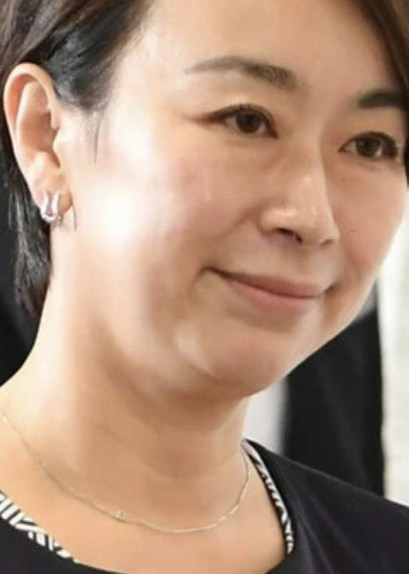 山尾志桜里議員 「議員パス」を使って“不倫報道”倉持弁護士と密会