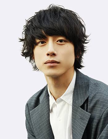 俳優坂口健太郎さん好きな人