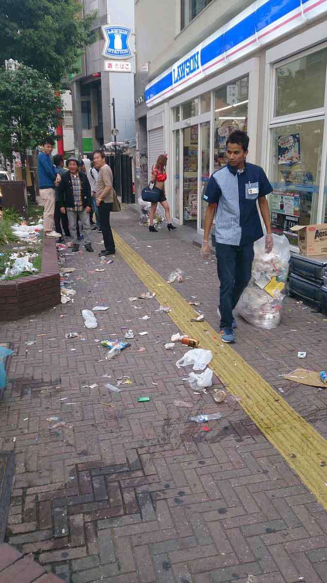 放置されたゴミは袋5つ分…駅前“路上”飲みの呆れた実態