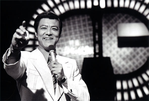 テレビの一場面の画像を見て番組名が分かったらプラス