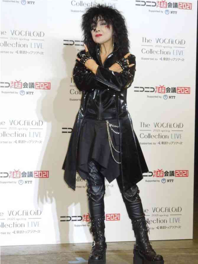 小林幸子が衝撃のヘビメタ姿で熱唱 バンド名は『ババメタル』です」