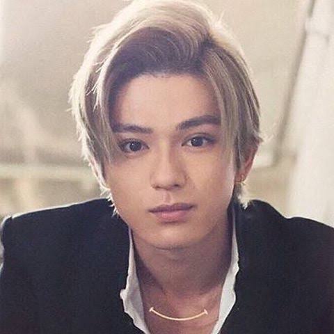 新田真剣佑が父・千葉真一の事務所に移籍していた 展覧会サポーター就任会見に出席、質問に口開かず