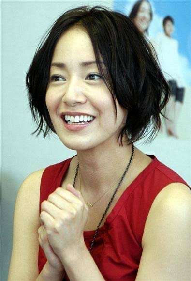 大竹しのぶ、若返り加工施した写真投稿 反響続々「IMALUちゃんかと」「鈴木蘭々ですね!」