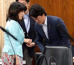 三原じゅん子副大臣が委員会に来ないと大騒動に 法案審議が途中ストップ