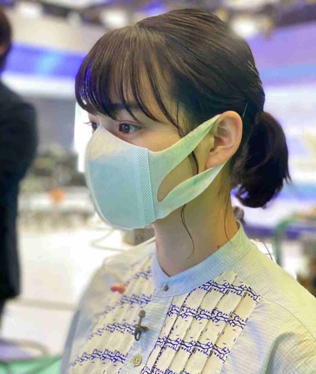 のん「少し髪を切りました」ウエーブ残った新ヘア披露に　ファン「ハンサムですね」