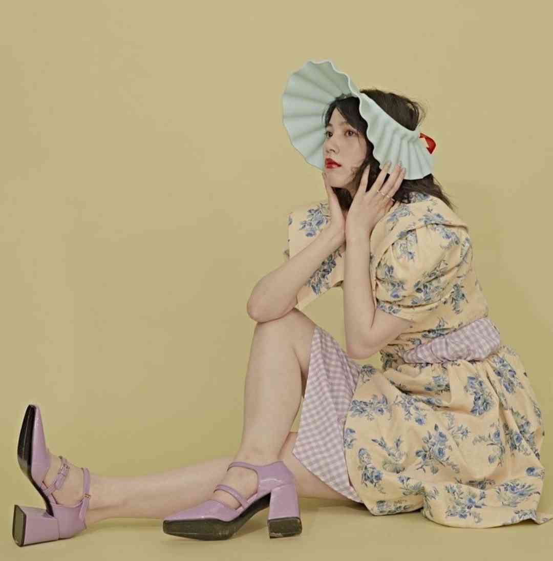 のん「少し髪を切りました」ウエーブ残った新ヘア披露に　ファン「ハンサムですね」