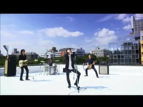 屋上でMV撮ってるバンド【アンチ禁止】