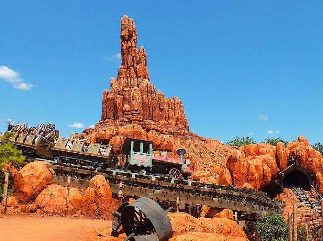 ディズニーランド・シーで1番好きなアトラクション