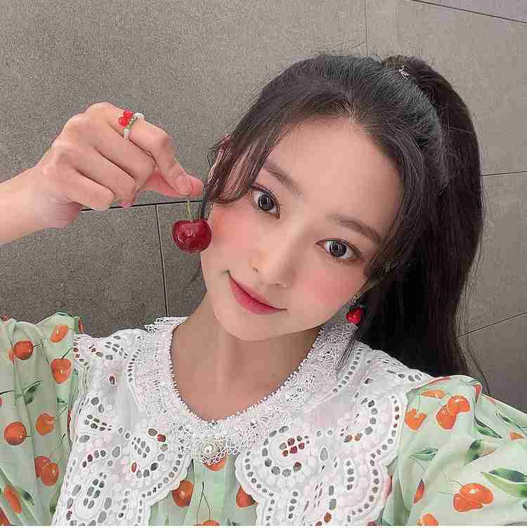 新川優愛「BAILA」レギュラーモデルとして初登場 仕事＆家庭のバランス語る