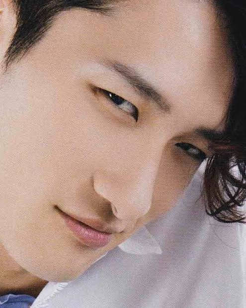 目力の強い男性の画像をください ガールズちゃんねる Girls Channel