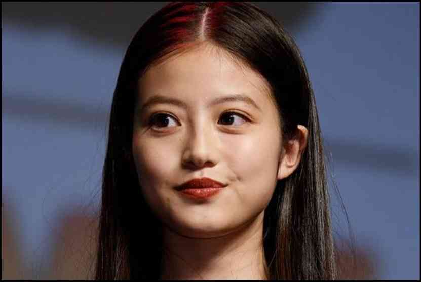 センター分けの美男美女の画像が見たい