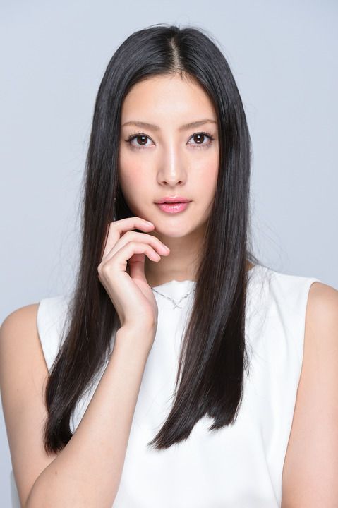 センター分けの美男美女の画像が見たい