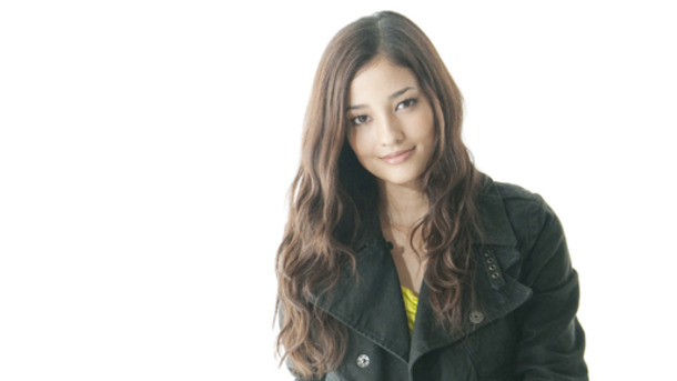 センター分けの美男美女の画像が見たい