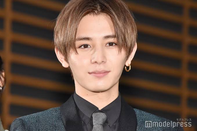 センター分けの美男美女の画像が見たい