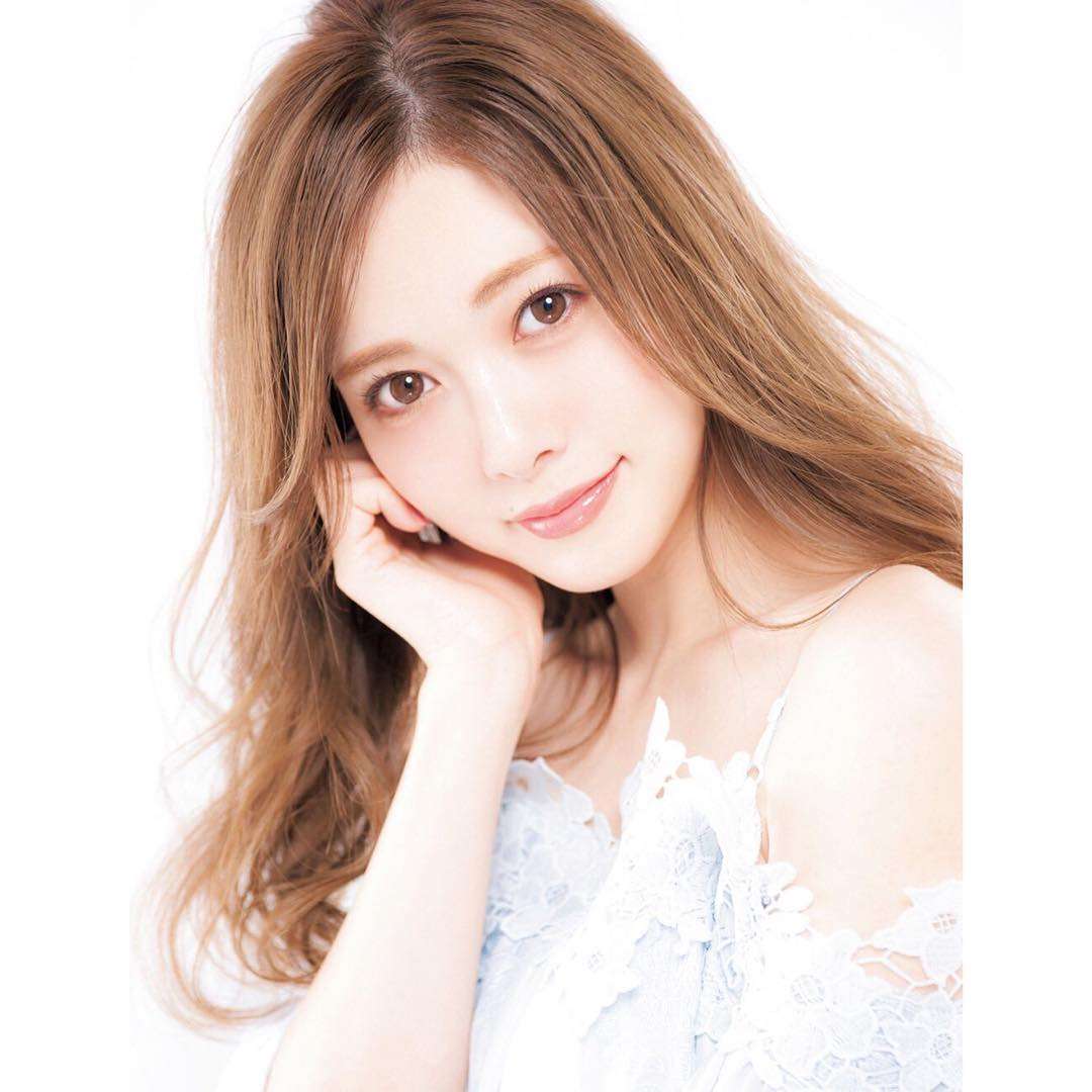 センター分けの美男美女の画像が見たい