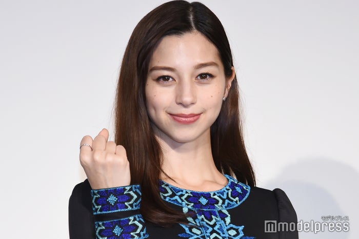 センター分けの美男美女の画像が見たい
