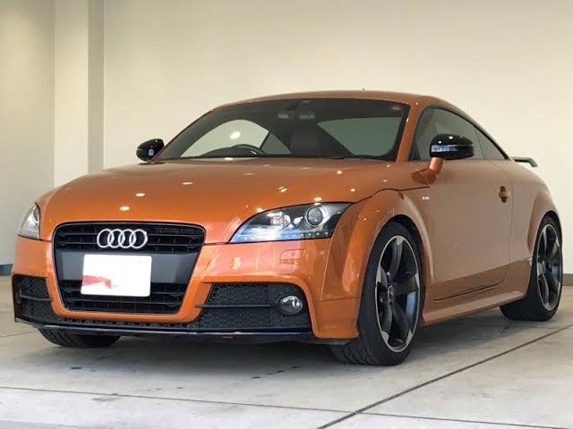黒、白、グレー、紺、赤以外の車を所有している方