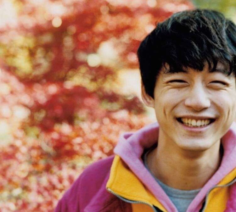 目の奥から笑っている芸能人