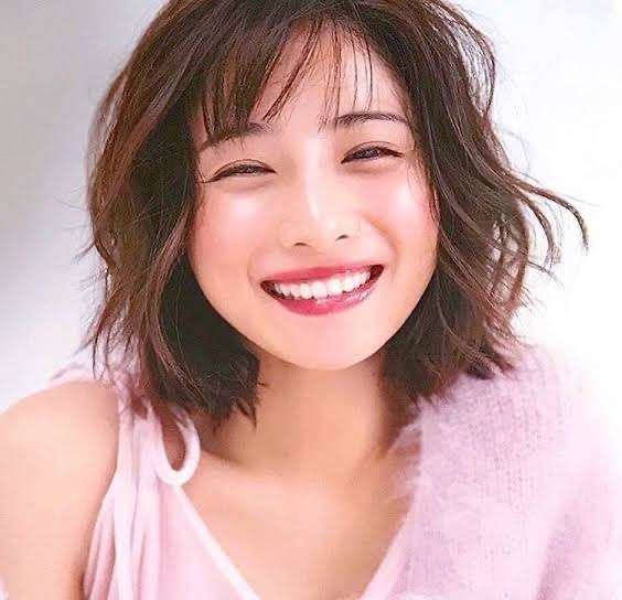 目の奥から笑っている芸能人