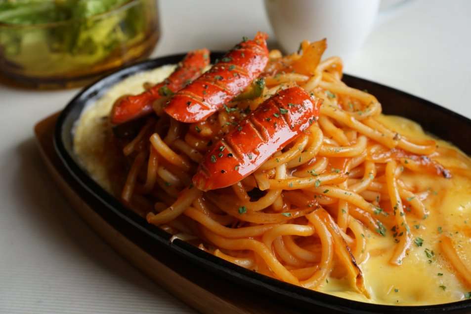 現実のお昼ご飯を食べながら、理想のお昼ご飯の画像を貼るトピ