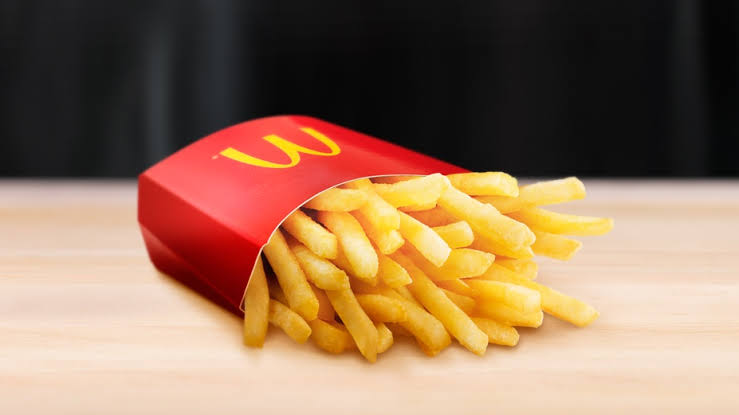 ガル民が一番食べたり飲んだりしたことある商品を挙げた人が優勝