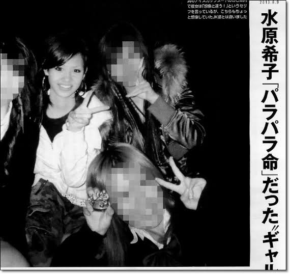上半身あらわ…水原希子が大胆ショットを続々公開「マジかっこいい」「お美しい限り」フォロワー称賛