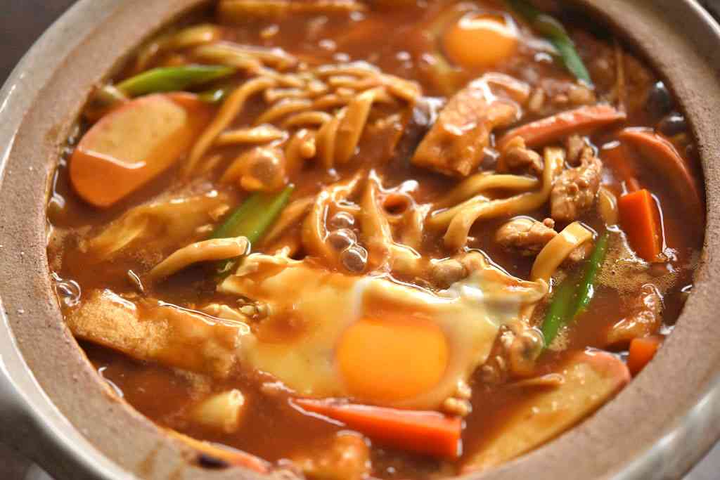 地元の麺料理のおすすめ教えて