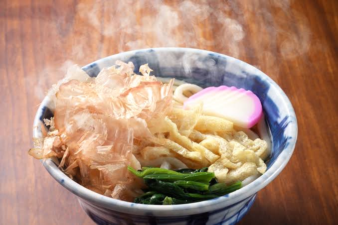 地元の麺料理のおすすめ教えて