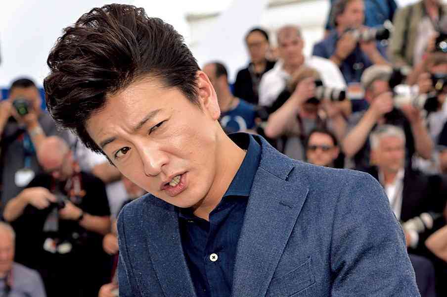 結局、B'zって何が凄いの?プロの目線で解説する、他のバンドとの「決定的な違い」