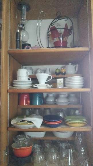 食器棚の中身を見せてください